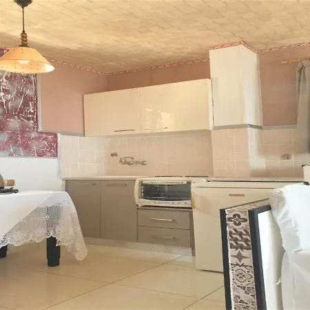 Entire Full View 3 Bedrooms 3 Bathrooms 3 Kitchens * Hersonissos (Crete)