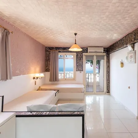Entire Full View 3 Bedrooms 3 Bathrooms 3 Kitchens * Hersonissos (Crete)
