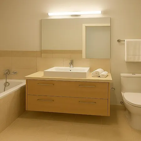 Entire Full View 3 Bedrooms 3 Bathrooms 3 Kitchens וילה
